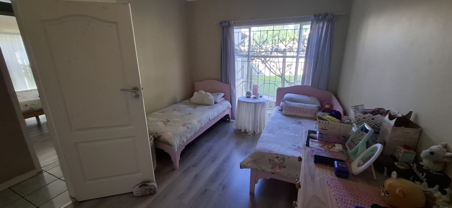 6 Bedroom Property for Sale in Suidrand Free State